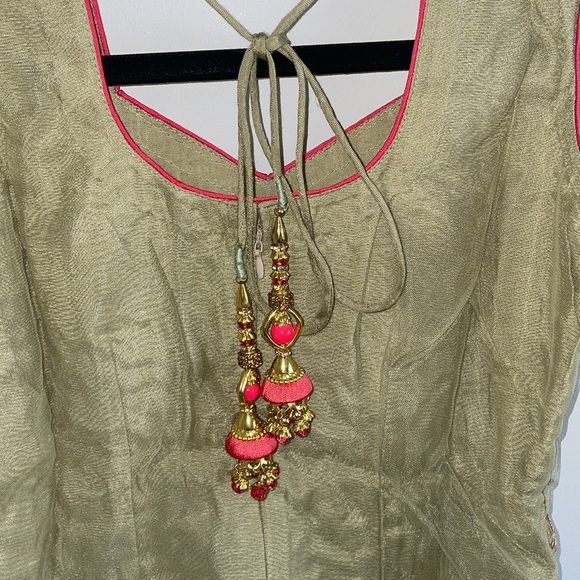 Indian Suit NWOT - Picture 4 of 9